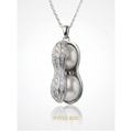 Elegant Pearl Pendant Necklace