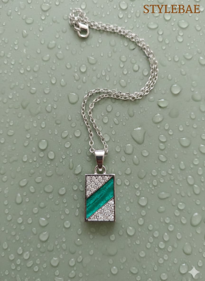 Emerald Edge Luxe Pendant Necklace